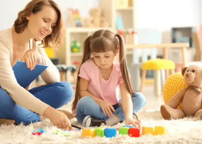 a small girl having Behavioral Therapy In Mumbai